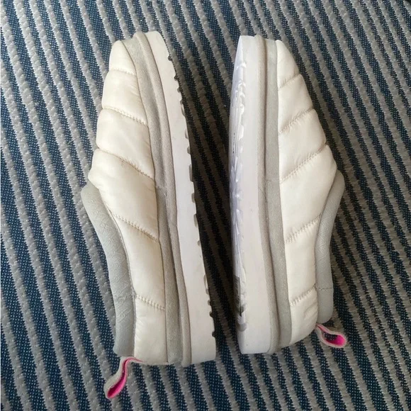 Tasman beige Uggs pink pulls. men’s size us 10 & size 11 GUC - Picture 5 of 6